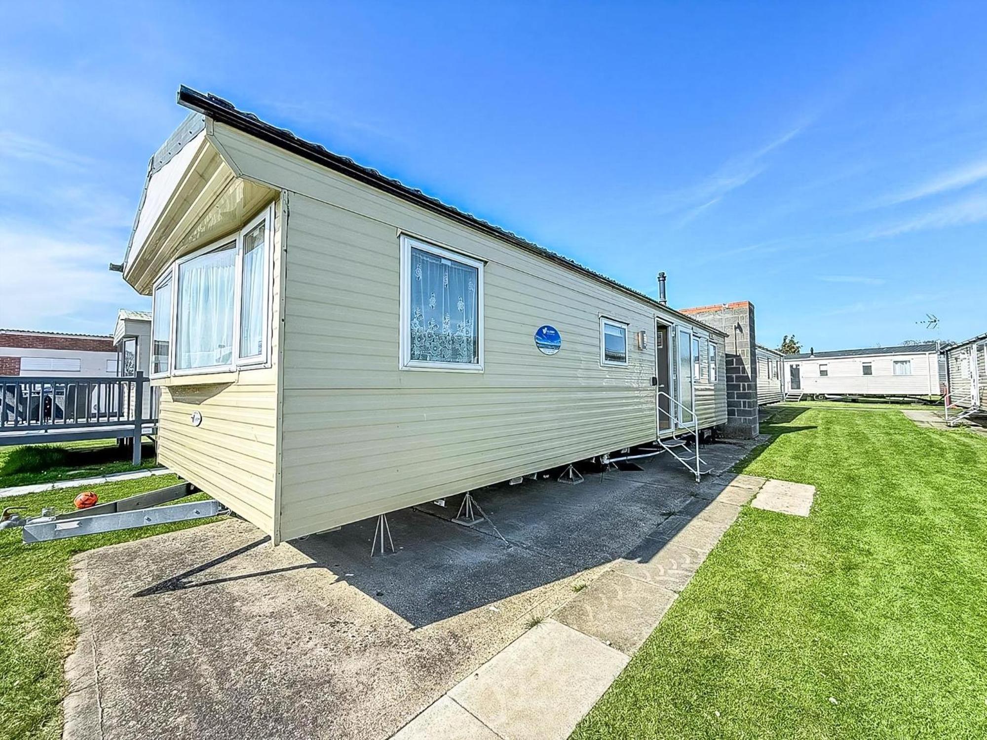 6 Berth Staycation Caravan Nearby Clacton-On-Sea In Essex Ref 26254E Eksteriør billede